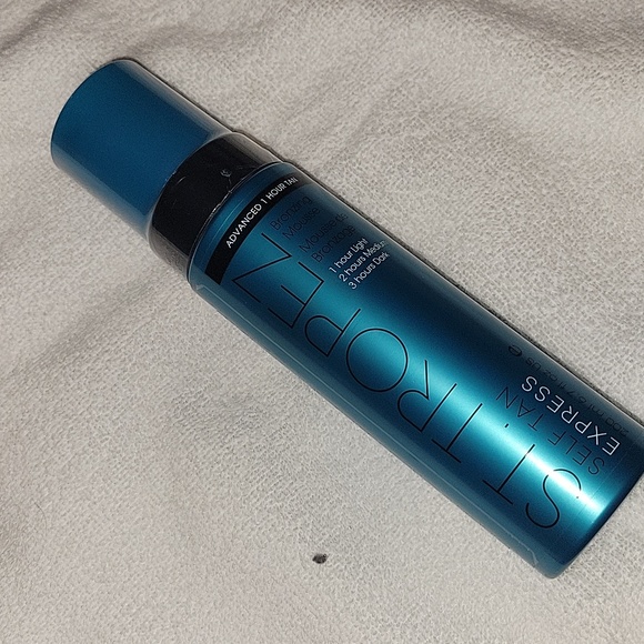 St. Tropez Self Tan Express Mousse, Fast Acting Fake Tan, Develops in 1-3 Hours, - Picture 2 of 4